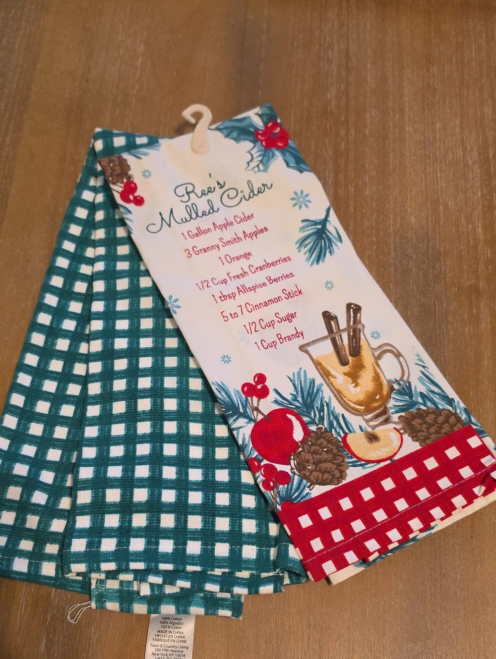 The Pioneer Woman Mulled Cider Kitchen Towels - Green & Red